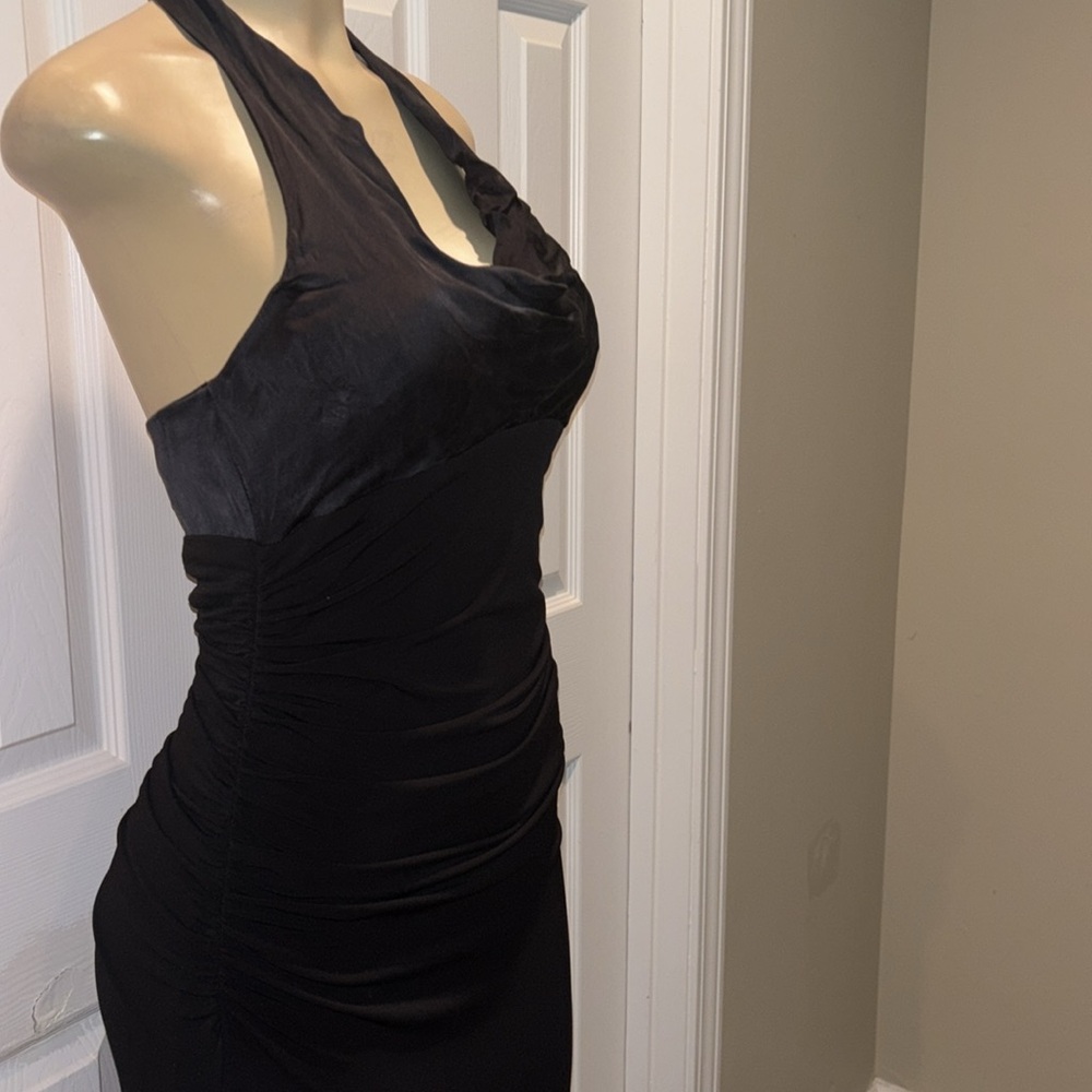Laundry by Shelli Segal Black Silk Ruched Bodice Halterneck Dress size 8P - Picture 5 of 9